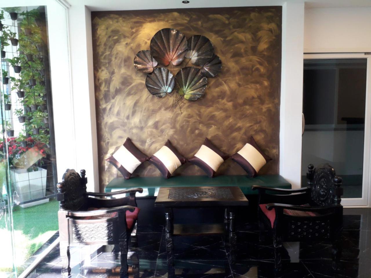 Northlands House Hotel Chiang Mai Exterior photo