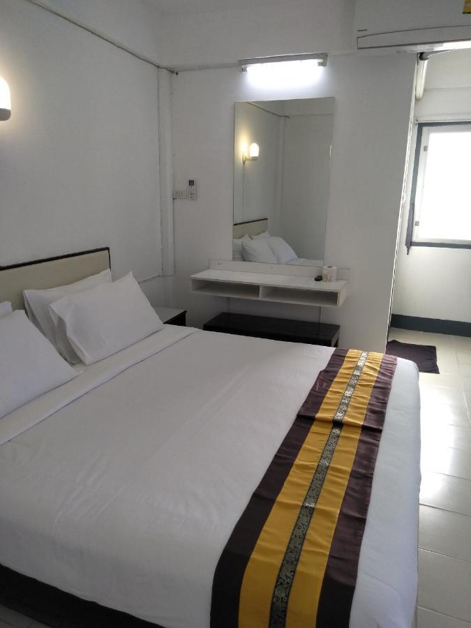 Northlands House Hotel Chiang Mai Exterior photo